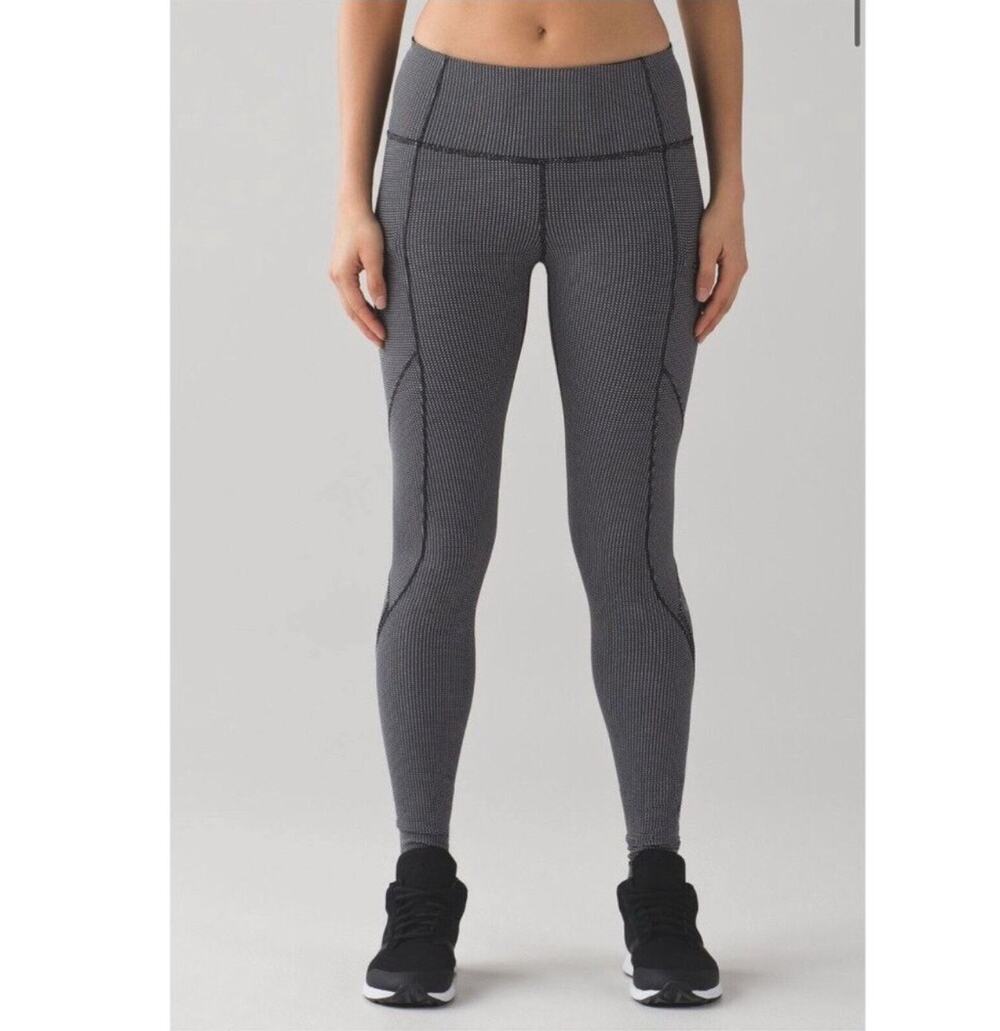 LULULEMON Cadence Crusher Leggings Size 4 Black White Gray Print High Waisted